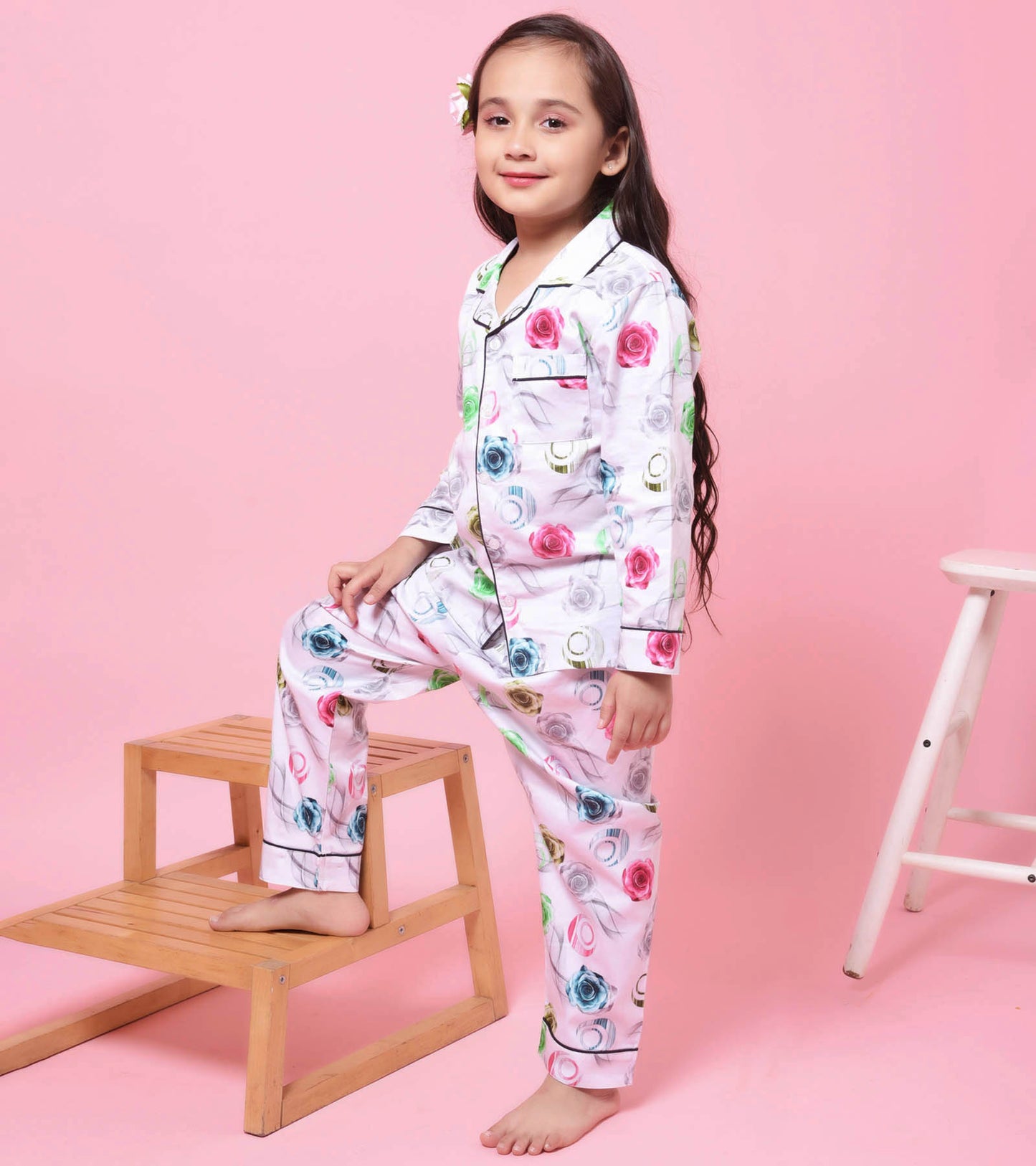 White N Roses Printed Girls Nightsuit Set